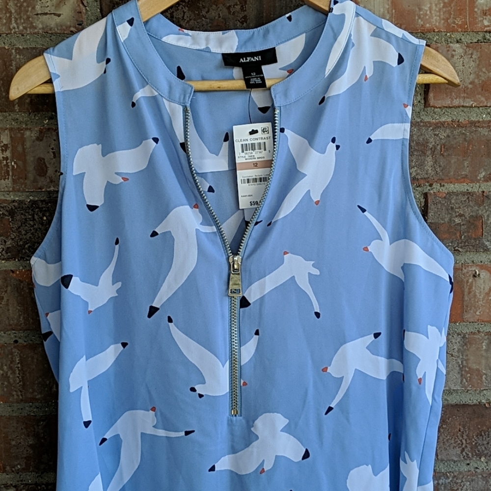 Seagull High Low Sleeveless Zippered Top